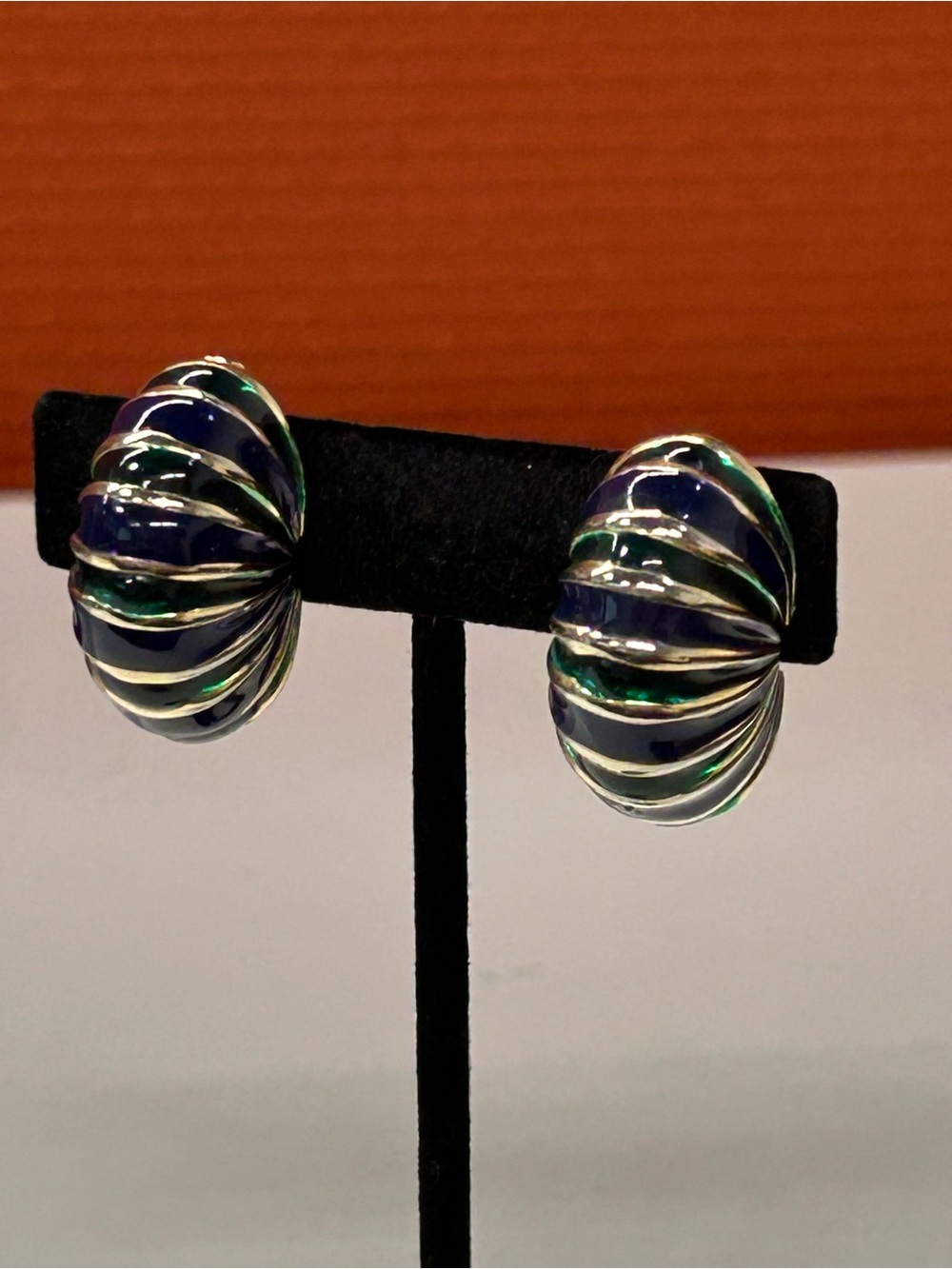 80’s posh shrimp earrings blue green gold